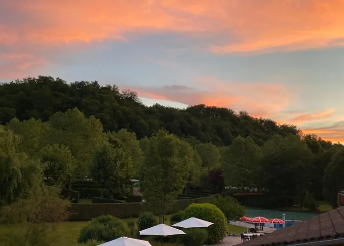 Camping Les 4 Saisons Oust